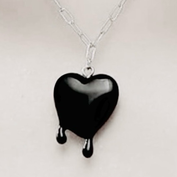 Jewelry - Dark Heart Black Blood Slime Liquid Dripping Droplet Goth Vamp Werewolf Necklace